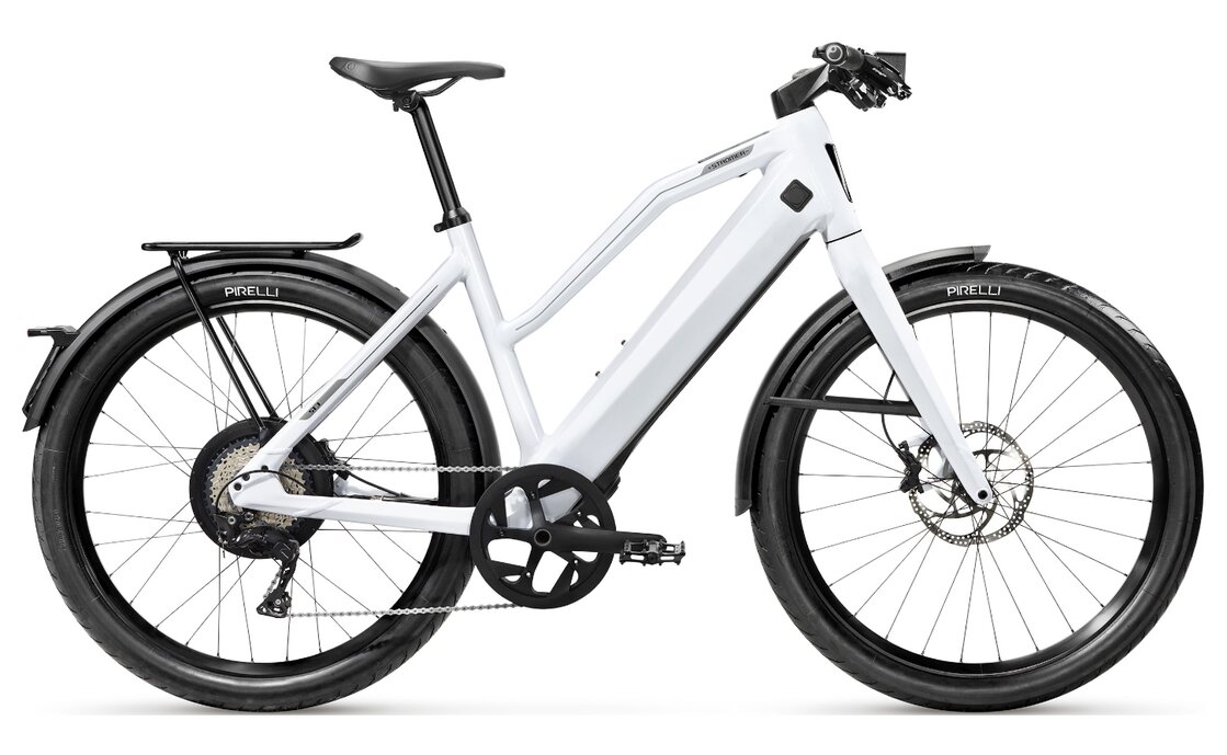 ST3 Cool White comfort 17"